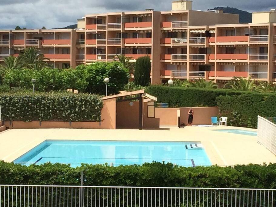 Studio Cabine Quatre Couchages Classe 2 Etoiles Bormes-les-Mimosas Exterior photo